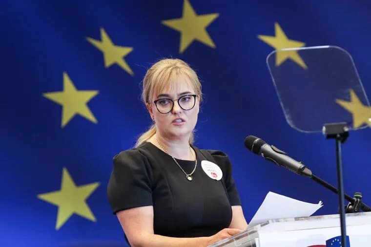 Ile lat ma żona prezydenta Gdańska? Wiek Magdaleny Adamowicz zaskakuje Ile lat ma żona prezydenta Gdańska? Wiek Magdaleny Adamowicz zaskakuje