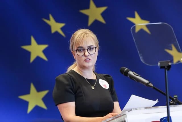 Ile lat ma żona prezydenta Gdańska? Wiek Magdaleny Adamowicz zaskakuje Ile lat ma żona prezydenta Gdańska? Wiek Magdaleny Adamowicz zaskakuje