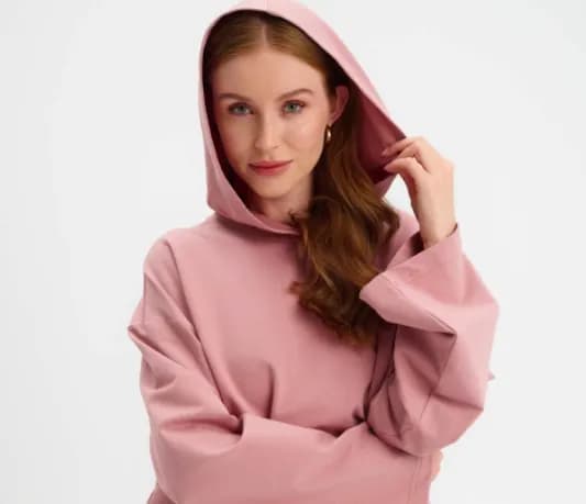 Styl i komfort jednym. Bluzy dresowe, które pokochasz od razu Styl i komfort jednym. Bluzy dresowe, które pokochasz od razu