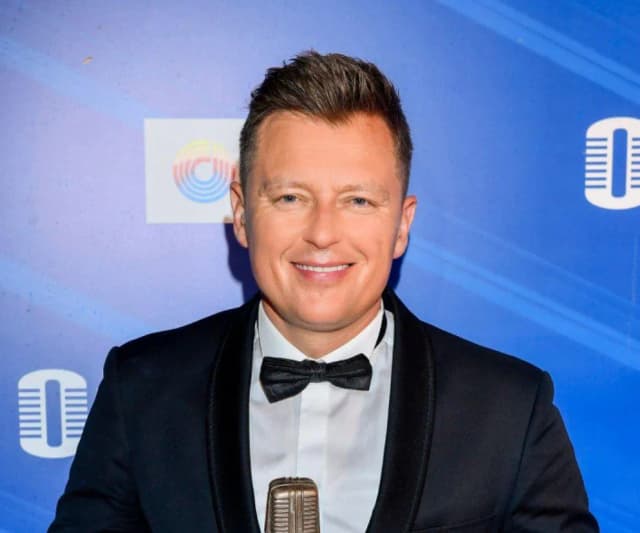 Ile Rafał Brzozowski ma lat? Zaskakująca data jego urodzin! Ile Rafał Brzozowski ma lat? Zaskakująca data jego urodzin!