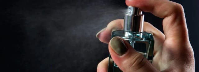 Jakie perfumy damskie utrzymują się najdłużej? Poznaj sekrety trwałego zapachu! Jakie perfumy damskie utrzymują się najdłużej? Poznaj sekrety trwałego zapachu!