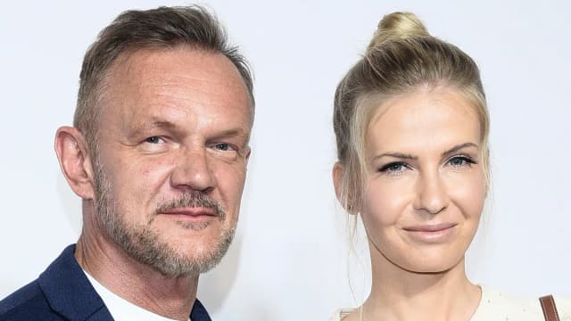 Ile lat ma żona Cezarego Pazury? Zaskakujące fakty o Edycie! Ile lat ma żona Cezarego Pazury? Zaskakujące fakty o Edycie!